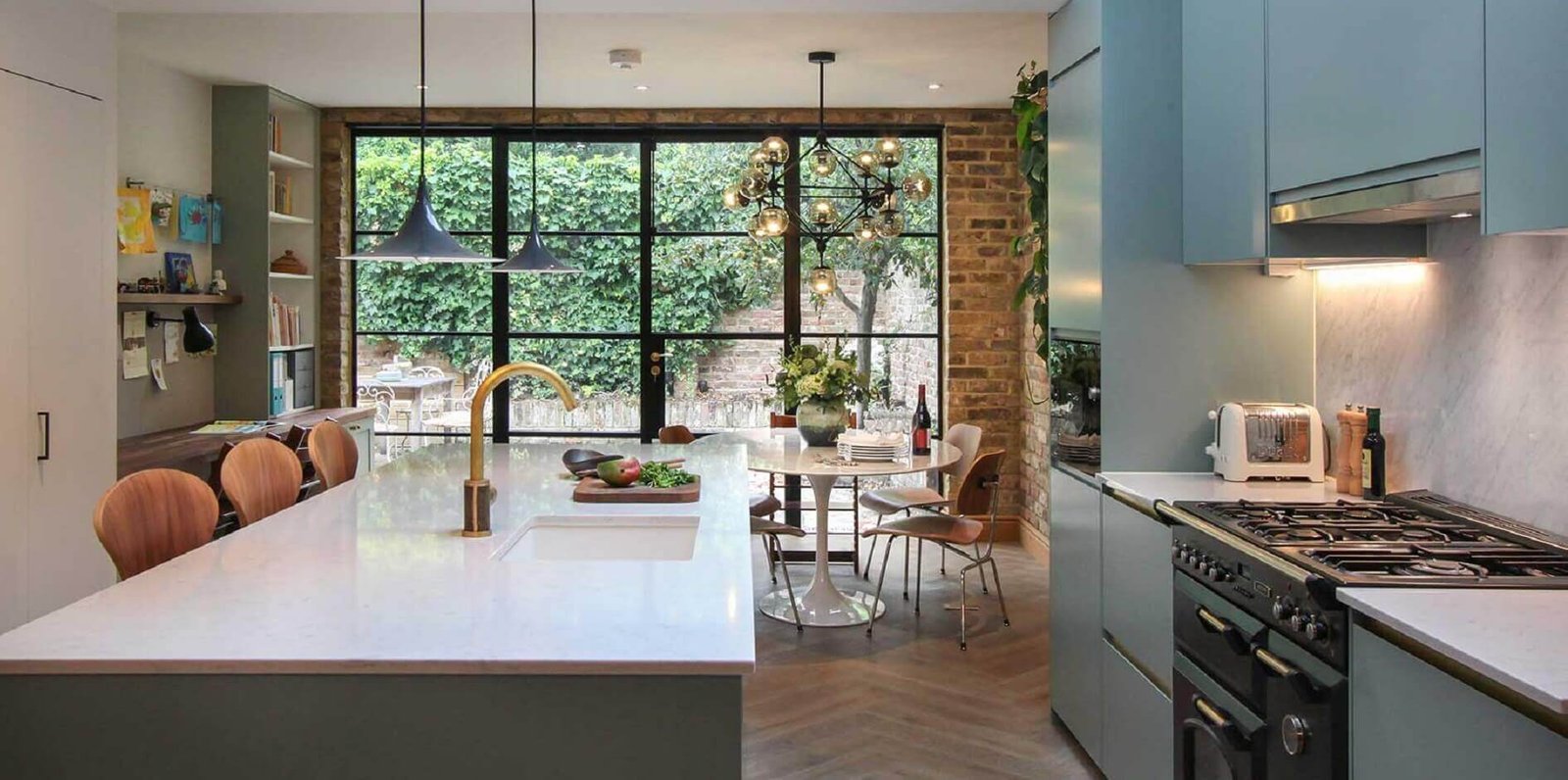 Modern kitchen extension in Richmond