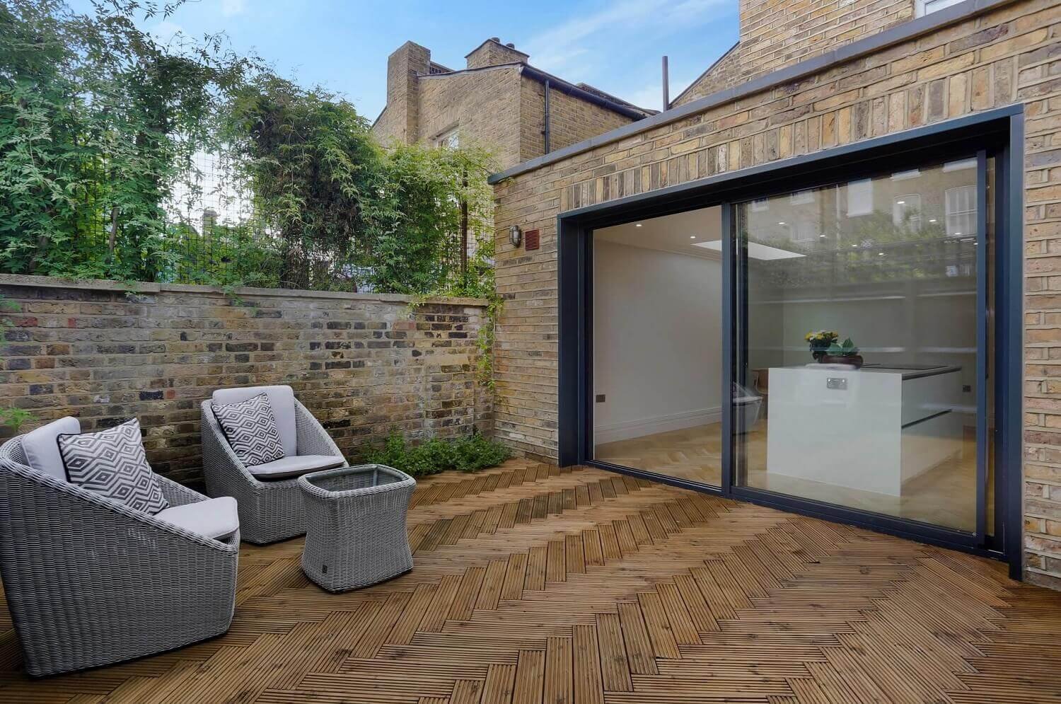 House Extensions Surrey 1 House extension in Surrey with bifold doors